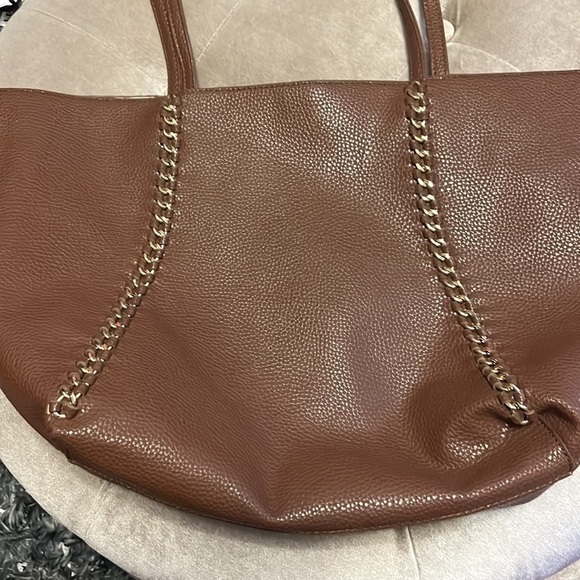 BCBG brown and gold shoulder bag with wide open space inside - Picture 8 of 9